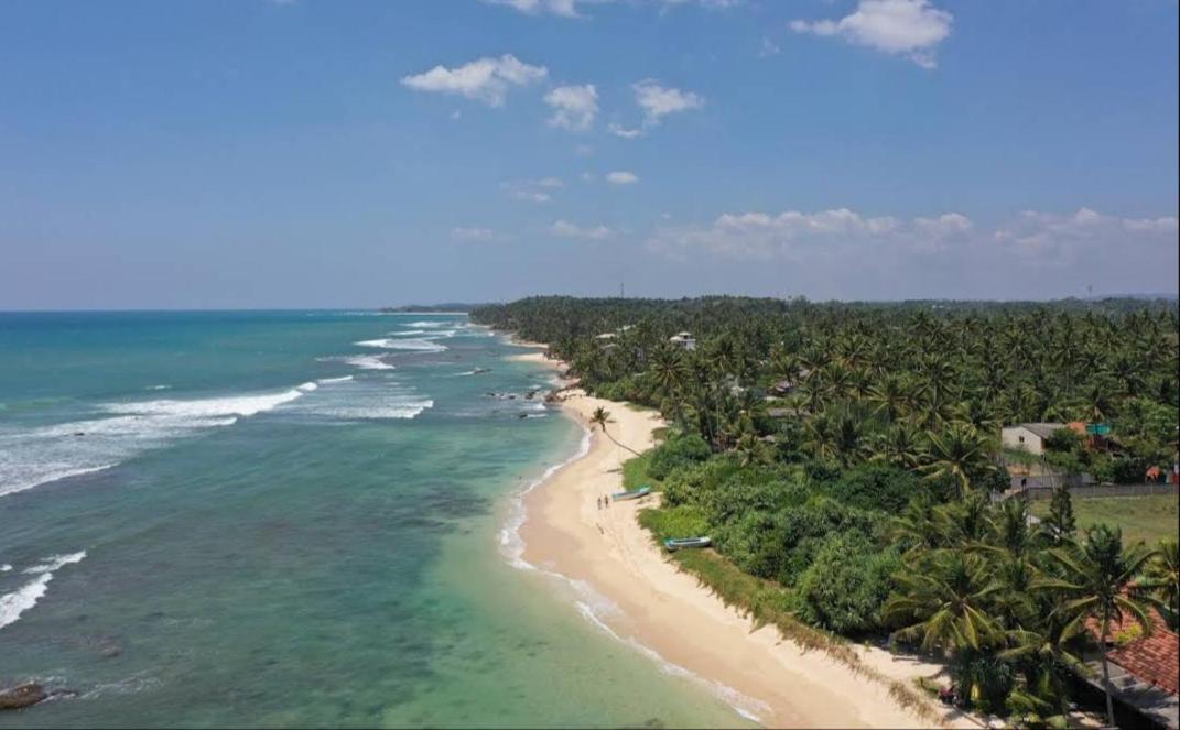 Blue Corals Beach Bungalow Matara Exteriör bild